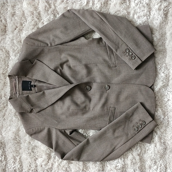 The Limited Jackets & Blazers - EUC Light brown blazer